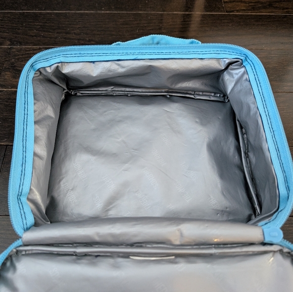 Disney Frozen Anna, Elsa, Olaf Kids, Insulated Thermos Lunch Bag - Picture 6 of 8